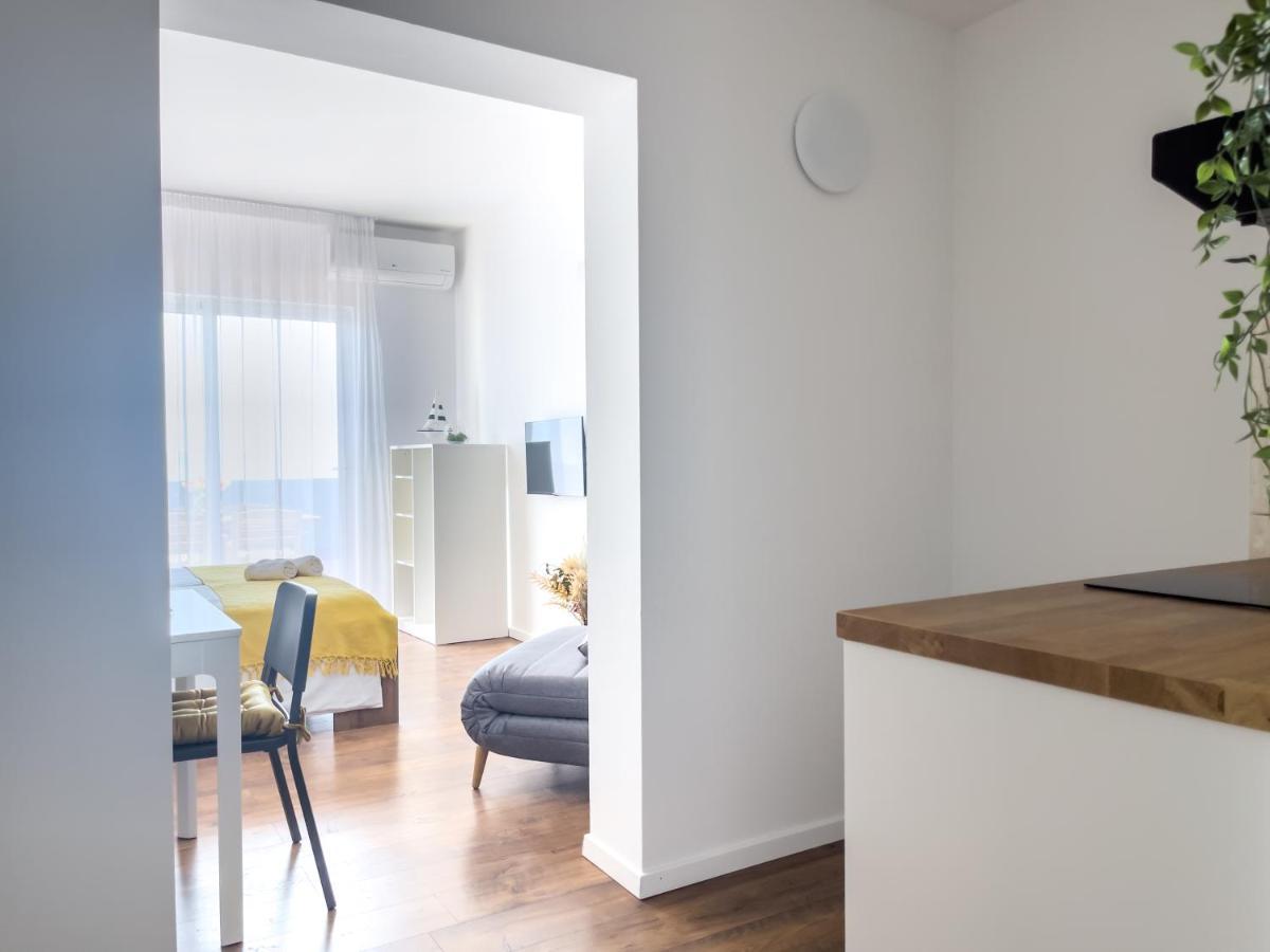 Apartments Goro Podstrana Exterior photo